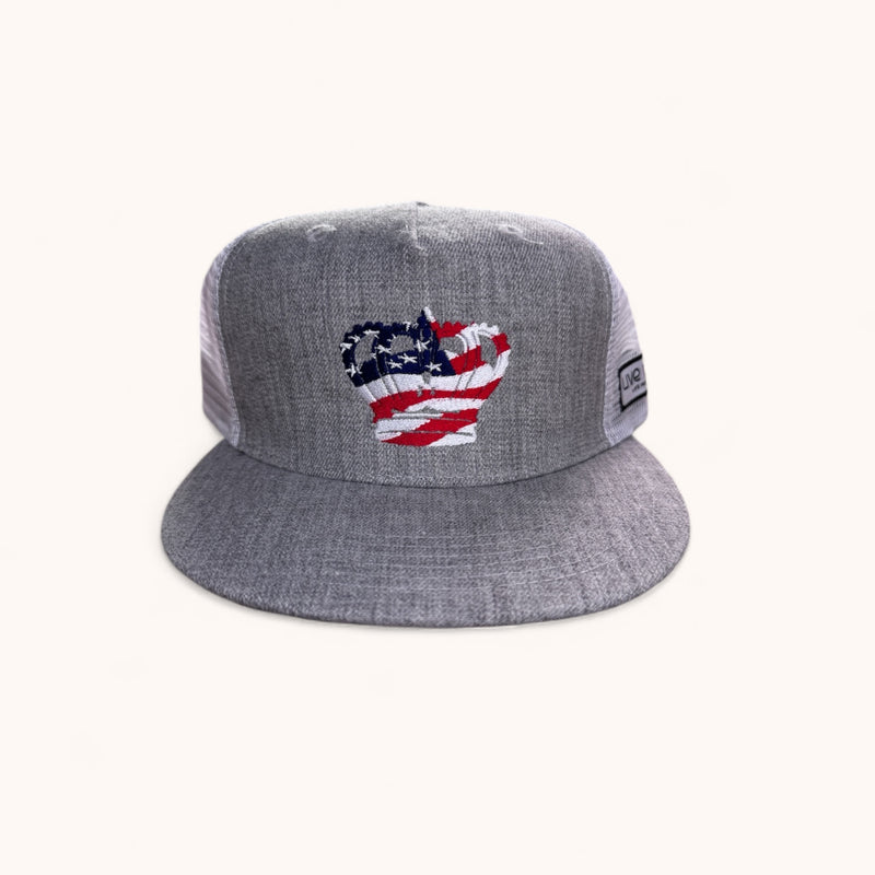 NADO | CROWN FLAG FLAT BRIM TRUCKER